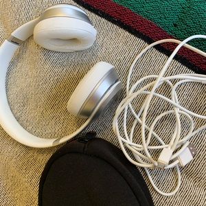 Beats wireless headphones
